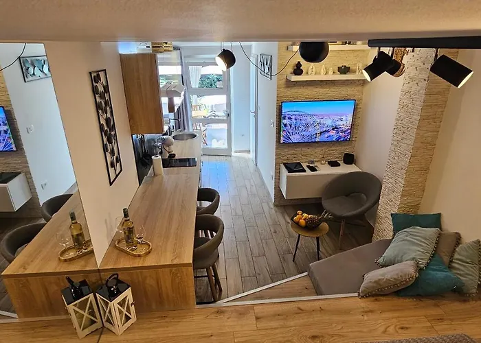 Studio Ayla